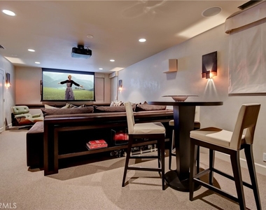 1712 Manhattan Avenue - Photo Thumbnail 20