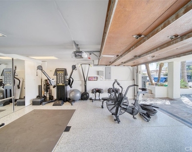 1712 Manhattan Avenue - Photo Thumbnail 33