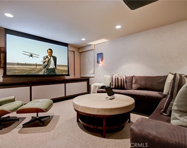 1712 Manhattan Avenue - Photo Thumbnail 21