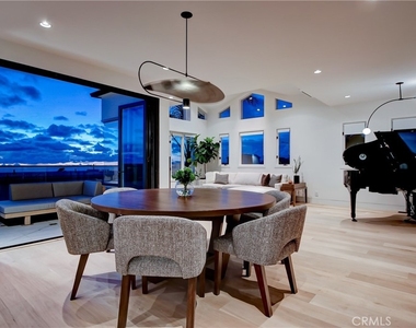 1712 Manhattan Avenue - Photo Thumbnail 12