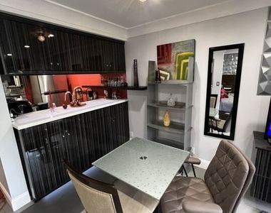 950 N Kings Road - Photo Thumbnail 59