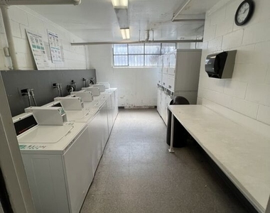 950 N Kings Road - Photo Thumbnail 67