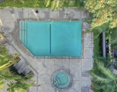 950 N Kings Road - Photo Thumbnail 68