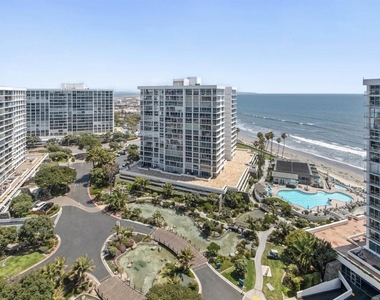 1750 Avenida Del Mundo - Photo Thumbnail 16