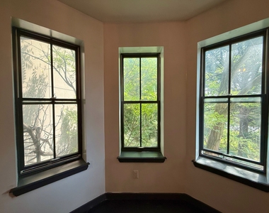 1296 Park Place - Photo Thumbnail 2