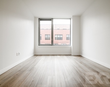 957 Atlantic Avenue - Photo Thumbnail 4