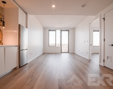 957 Atlantic Avenue - Photo Thumbnail 1