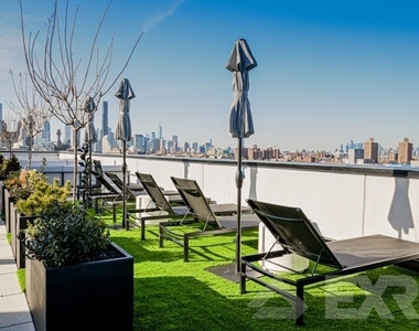 957 Atlantic Avenue - Photo Thumbnail 10
