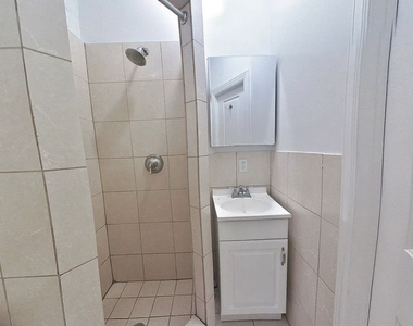 207 West 11th Street - Photo Thumbnail 5