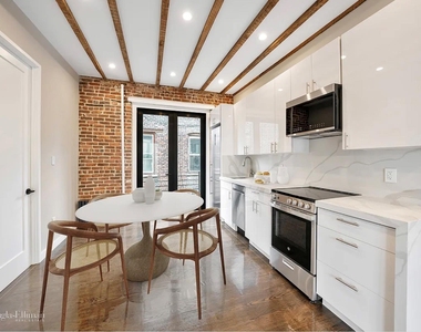 228 Eighth Ave - Photo Thumbnail 2