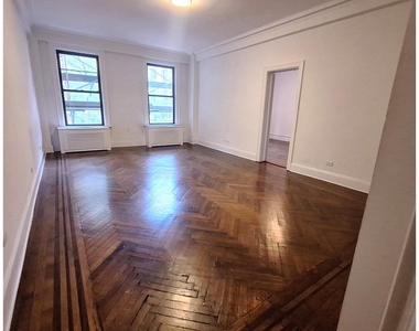 166 W 72nd St - Photo Thumbnail 0