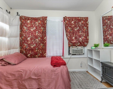 1262 Webster Street - Photo Thumbnail 11