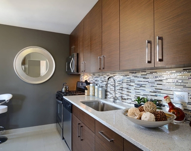 401 E 34th St - Photo Thumbnail 23