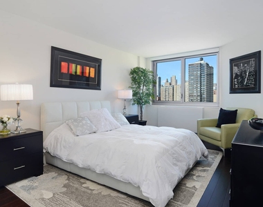 401 E 34th St - Photo Thumbnail 22