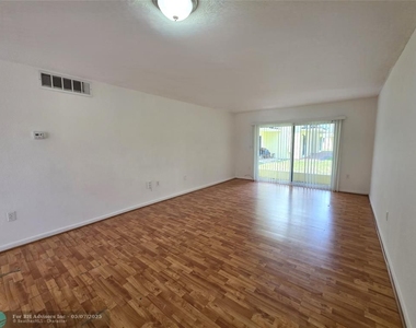 505 Nw 177th St - Photo Thumbnail 2