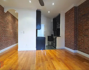 722  10th Ave - Photo Thumbnail 4