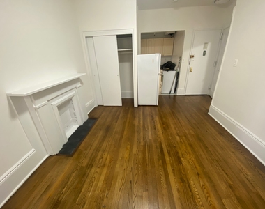 Madison Avenue - Photo Thumbnail 1