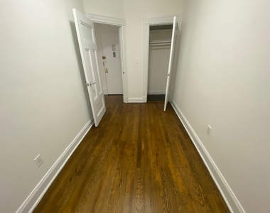 Madison Avenue - Photo Thumbnail 5