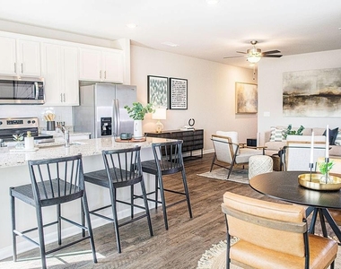 71 W Felton Road - Photo Thumbnail 2