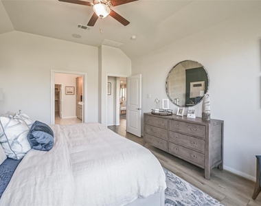 1104 Morro Bay Ct - Photo Thumbnail 19