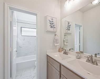 1104 Morro Bay Ct - Photo Thumbnail 28