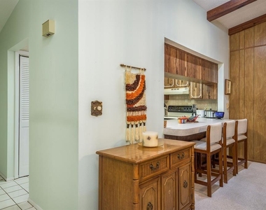 9910 Eagles Point Circle - Photo Thumbnail 11