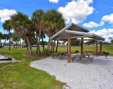 3708 Sandspur Lane - Photo Thumbnail 89