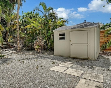 3708 Sandspur Lane - Photo Thumbnail 65