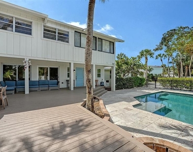 3708 Sandspur Lane - Photo Thumbnail 58