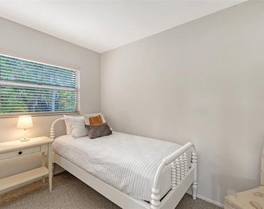 3708 Sandspur Lane - Photo Thumbnail 34