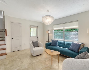 3708 Sandspur Lane - Photo Thumbnail 6