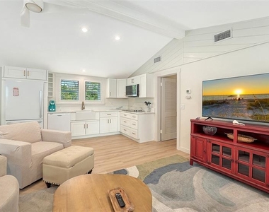 3708 Sandspur Lane - Photo Thumbnail 45