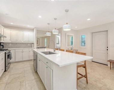 3708 Sandspur Lane - Photo Thumbnail 12