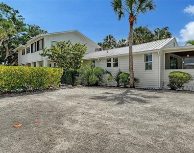 3708 Sandspur Lane - Photo Thumbnail 91