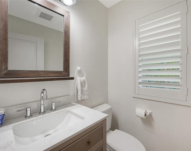 3708 Sandspur Lane - Photo Thumbnail 18