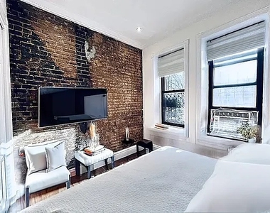344 East 55th Street - Photo Thumbnail 1