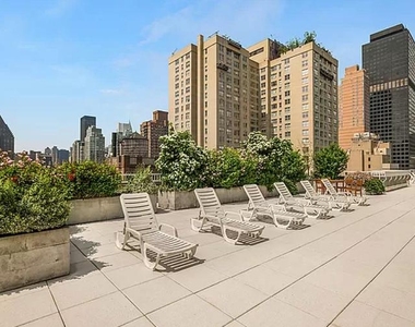 East 56th Street - Photo Thumbnail 9