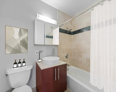 100 John Street - Photo Thumbnail 4