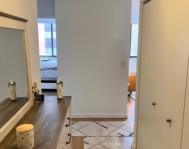 535 West 23rd Street - Photo Thumbnail 5