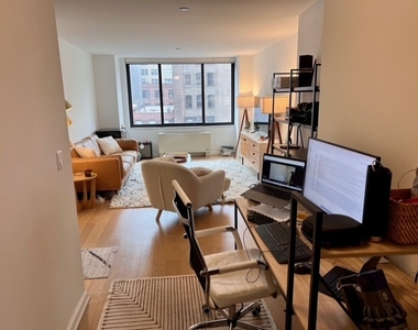 535 West 23rd Street - Photo Thumbnail 0