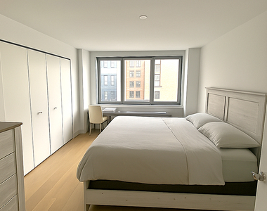 535 West 23rd Street - Photo Thumbnail 2