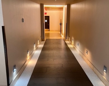535 West 23rd Street - Photo Thumbnail 12