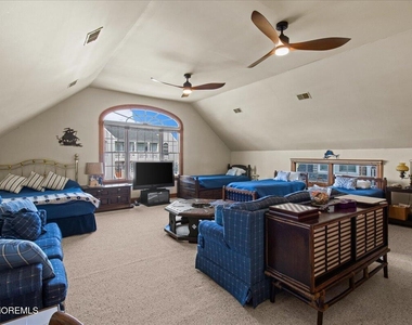 1118 Barnegat Lane - Photo Thumbnail 30