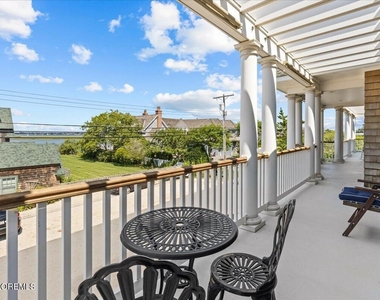 1043 Barnegat Lane - Photo Thumbnail 64