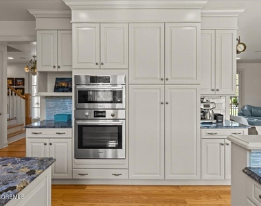1043 Barnegat Lane - Photo Thumbnail 27