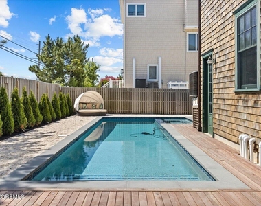 1043 Barnegat Lane - Photo Thumbnail 59
