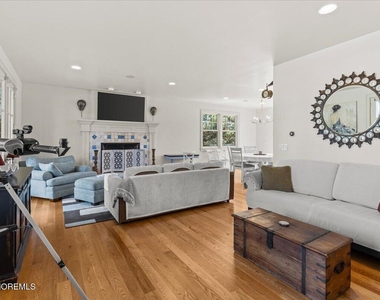 1043 Barnegat Lane - Photo Thumbnail 25