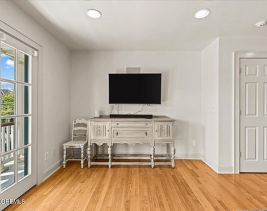 1043 Barnegat Lane - Photo Thumbnail 24