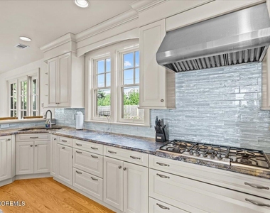 1043 Barnegat Lane - Photo Thumbnail 7