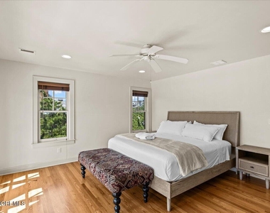 1043 Barnegat Lane - Photo Thumbnail 38